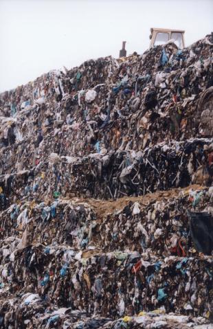 Vertedoiro da Areosa (foto publicada por Tempos Novos en 2002)