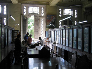 Centro Galego de Cuba. (Flickr: Capitán Limiao)