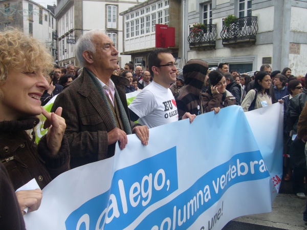 Manifestación polo dereito a vivirmos en galego